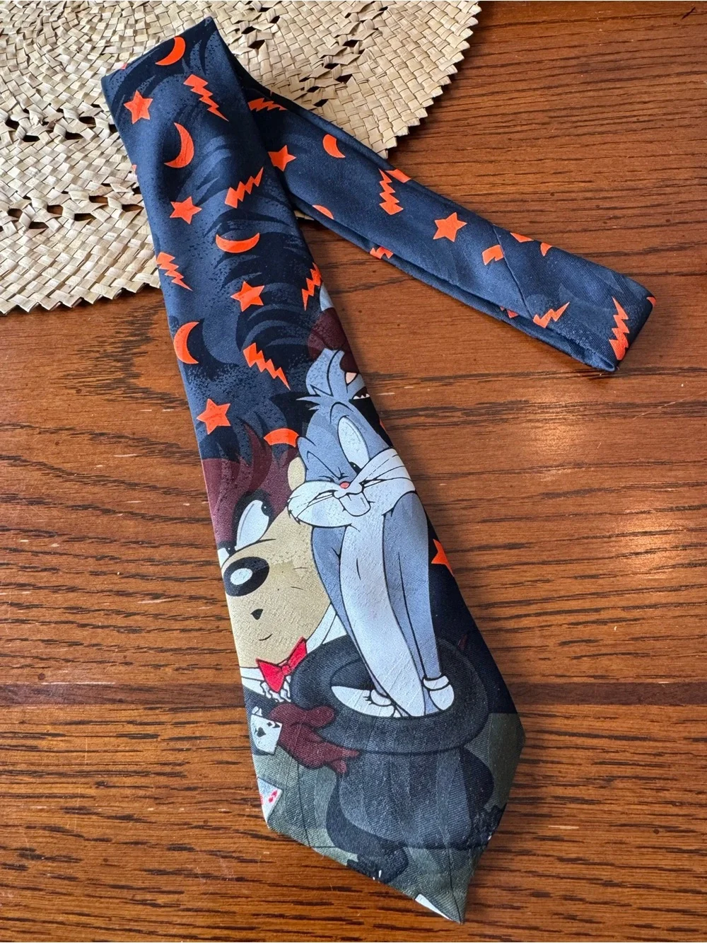Vintage Tie 1995 Looney Tunes Mania Bugs Bunny Magician Hat Taz Tasmanian Devil